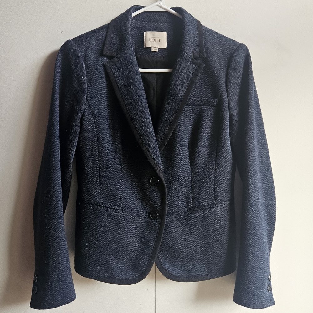 Loft Wool-Blend Navy Blazer w/ Piping in Women's S